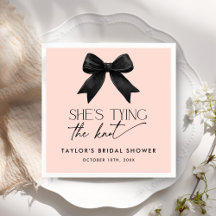 ピンク彼女は結び目のブライダルシャワー