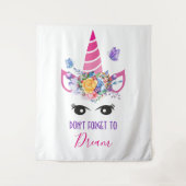 ピンク忘れのユニコーンを夢見るな タペストリー (正面)