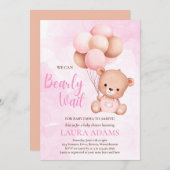 ピンク我々はbearly待ち女の子を待つベビーシャワー 招待状 (正面/裏面)