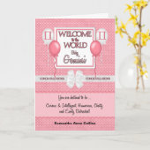 ピンク新生児ガールジェミニおめでとう カード (黄色い花)