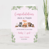 ピンク新生児ガールパーソナライズされたおめでとう カード (正面)