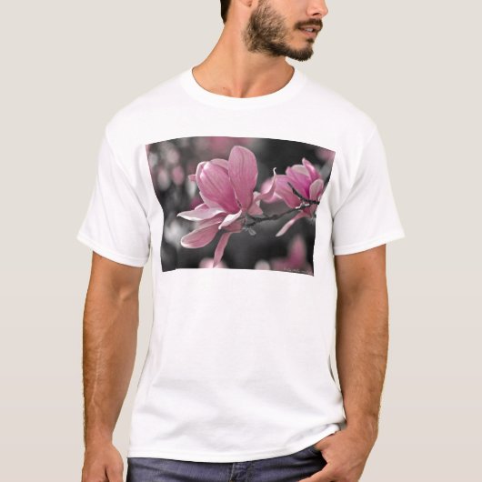 ピンク日本のソーサー・マグノリア Tシャツ (正面)