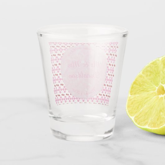 ピンク春の結婚式さくらんぼ花とさくらんぼ ショットグラス (裏面)