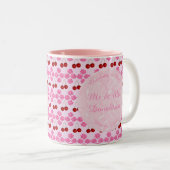 ピンク春の結婚式さくらんぼ花とさくらんぼ ツートーンマグカップ (正面右)