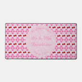 ピンク春の結婚式さくらんぼ花とさくらんぼ デスクマット (正面)