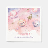 ピンク最初の旅のまわりに日宇宙女の子の誕生日 スタンダードカクテルナプキン (正面)