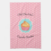 ピンク水玉模様カップケーキキッチンパーソナライズされた キッチンタオル (縦)