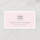 ピンク淡い色のと白のミニマモダンリストの追加ロゴ 名刺 (正面)