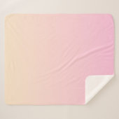 ピンク淡い色のと黄色のグラデーション背景 シェルパブランケット (正面(横))