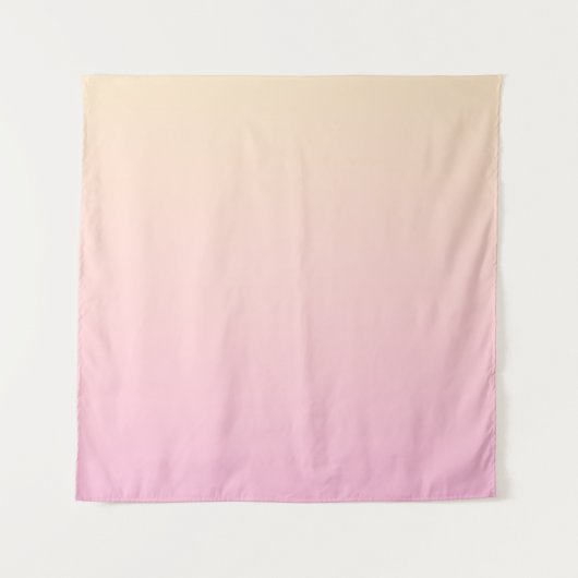 ピンク淡い色のと黄色のグラデーション背景 タペストリー (正面)