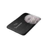 ピンク淡い色ののバラの名パーソナライズされた前Plush バスマット (アングル)