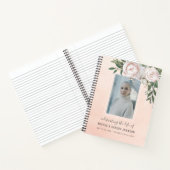 ピンク淡い色のフローラフォトウーマンメモリアルゲストブック ノートブック (内部)