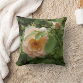 ピンク淡い色のローズ クッション (ブランケット)