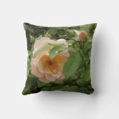 ピンク淡い色のローズ クッション (裏面)