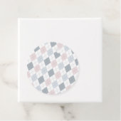 ピンク灰色アーガイル白パターン（の模様が）ある フェイバータグ (インサイチュ)