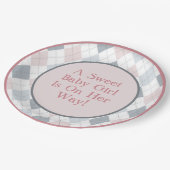 ピンク灰色アーガイル白パターン(の模様が)ある ペーパープレート (アングル)