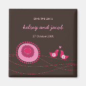 ピンク点々のある色の花とラブバードがデートを救う マグネット (正面)