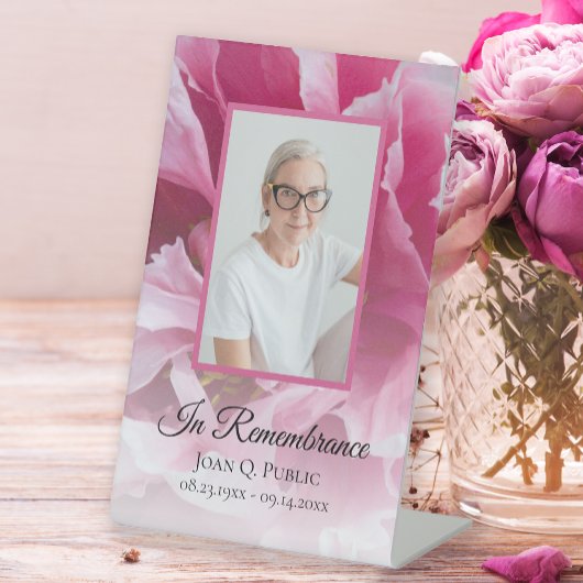 ピンク牡丹の花のお祝いの生涯 台座サイン