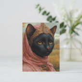 ピンク王室ののローブと金ゴールドの王冠を着た黒猫 ポストカード (スタンド正面)