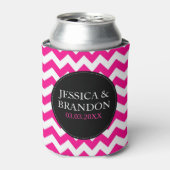 ピンク白と黒のモノグラム山形パターン2 缶クーラー (缶正面)