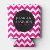 ピンク白と黒のモノグラム山形パターン2 缶クーラー (裏面)