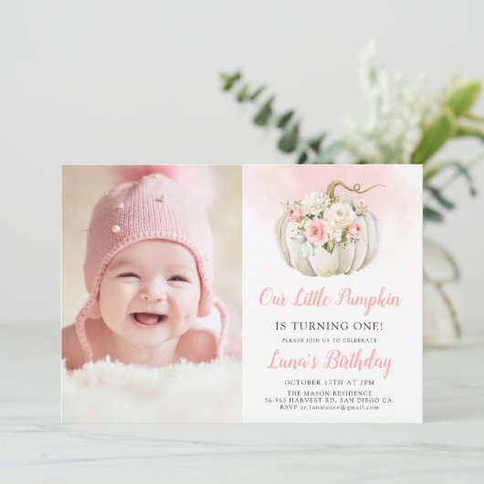 ピンク私たちの小さなカボチャ1st誕生日の写真 招待状 (スタンド正面)