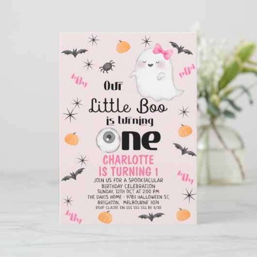 ピンク私たちの小さなブワンハロウィーン1日の誕生日 招待状 (スタンド正面)
