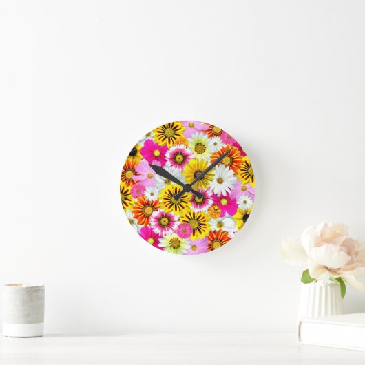ピンク素晴らしがかった黄色の花柄のアクセサリー ラウンド壁時計 (ホーム)