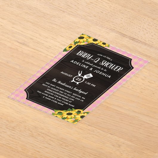 ピンク素朴ギンガムサンフラワーガールベビー-Qシャワー アクリル招待状 (レイダウン)