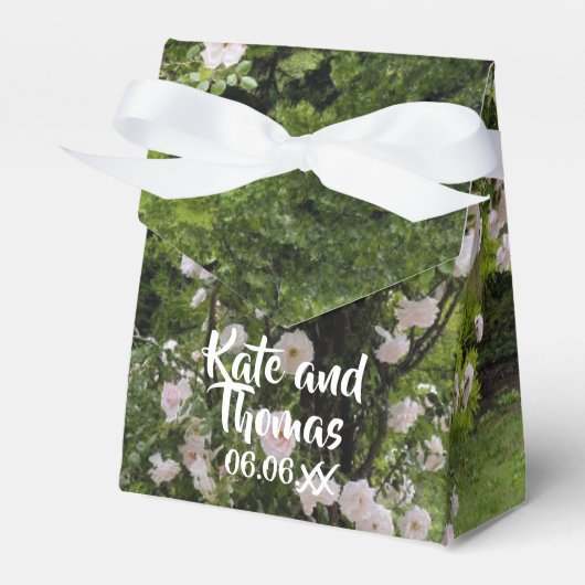 ピンク素朴ローズフローラ結婚式の引き出物箱 フェイバーボックス (正面サイド)