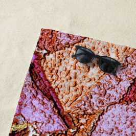 ピンク紫の絵を描火山石のスケッチ ビーチタオル