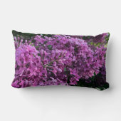 ピンク紫色のライラックロマンチックなピンクのフローラ写真ママ ランバークッション (裏面)