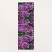 ピンク紫色のライラック |ロマンチックなピンクのフローラ写真 ヨガマット (裏面)