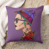 ピンク紫色の髪のピンクのバラのサングラスを持つ女性 クッション (ブランケット)
