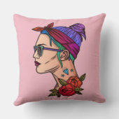 ピンク紫色の髪のピンクのバラのサングラスを持つ女性 クッション (裏面)