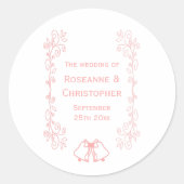 ピンク結婚のステッカーベルズスクロールデザイン ラウンドシール (正面)