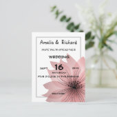 ピンク結婚の花エレガント花の花d インビテーションポストカード (スタンド正面)