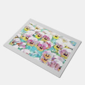 ピンク絵画色の白パンジー ドアマット (アングル)