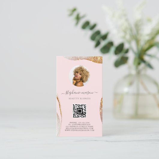 ピンク美しいエステティシャンソーシャルメディア事業 コーリングカード (スタンド正面)