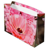 ピンク色にポッピング ラージペーパーバッグ (裏面アングル)