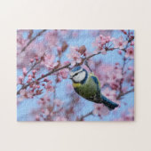 ピンク色のさくらんぼに咲く青い日本のティットの鳥 ジグソーパズル (横)