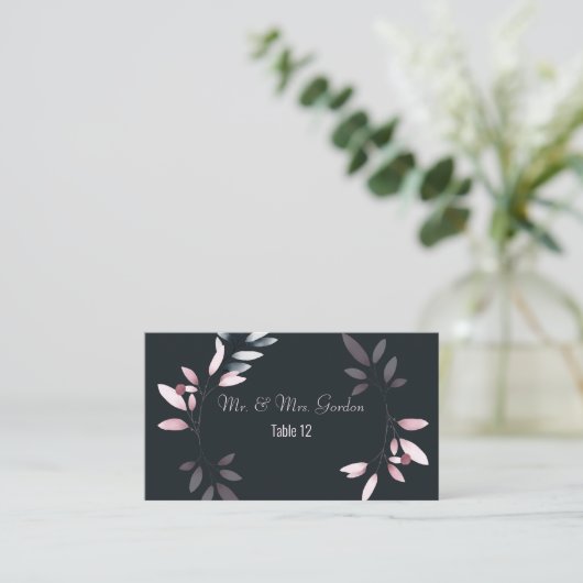 ピンク色のエレガント水色フローラエスコートカード プレイスカード (スタンド正面)