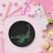 ピンク色のグリーンスコーピアンが飛び散絵を描った ペーパープレート (パーティー)