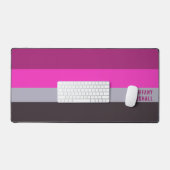 ピンク色のグレーと濃くミュートされた紫のストライプ色パターン デスクマット (キーボード&マウス)