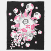 ピンク色のサッカーボールが女の子のスポーツルームをスター フリースブランケット (正面)