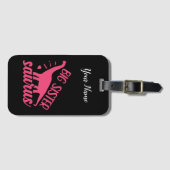 ピンク色のシスター・サウルス ラゲッジタグ (正面横)