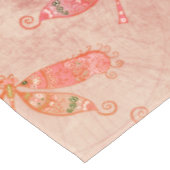 ピンク色のトンボ テーブルクロス (アングル)