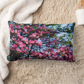 ピンク色のハナミズキ ランバークッション (ブランケット)