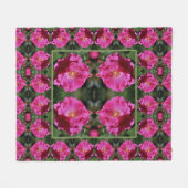 ピンク色のバラがフル開花抽象芸術パターン フリースブランケット (正面(横))