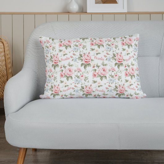 ピンク色のバラの名前の上で美しい アクセントクッション